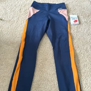 NWT Nike Leggings One Dri-Fit Mid-Rise Color-Block